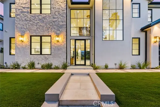 4900 Valjean, Encino, CA 91436 - #3