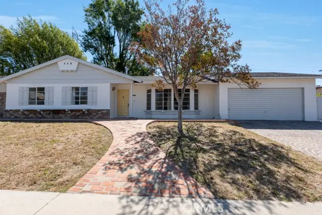10600 Garden Grove, Porter Ranch, CA 91326 - #1