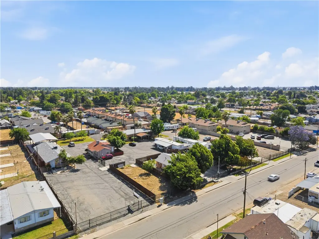 325 McCord Ave, Bakersfield, CA 93308 - #1