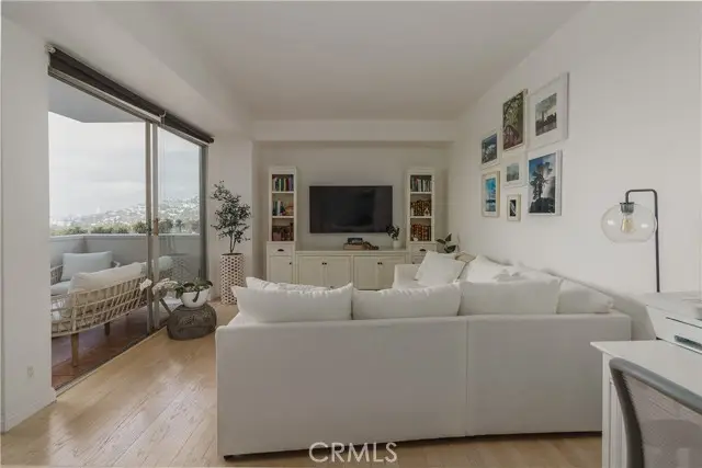 7250 Franklin Avenue  #1008, Los Angeles, CA 90046 - #1