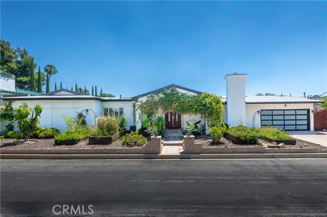3666 Sapphire Drive, Encino, CA 91436 - #2