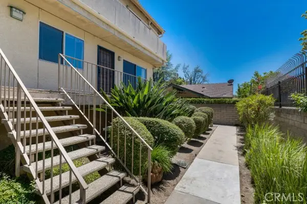 10215 Variel Avenue  #14, Chatsworth, CA 91311