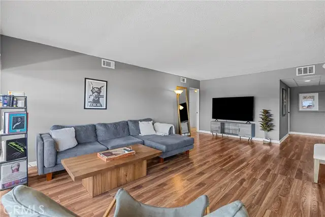 5454 Zelzah Avenue  #309, Encino, CA 91316 - #3