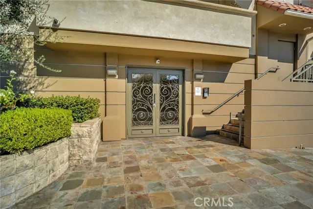 6800 Corbin Avenue  #308, Reseda, CA 91335 - #2