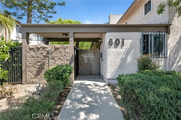801 Acacia Avenue  #F, Glendale, CA 91205