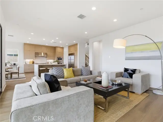27643 Juniper Lane, Valencia, CA 91381 - #2
