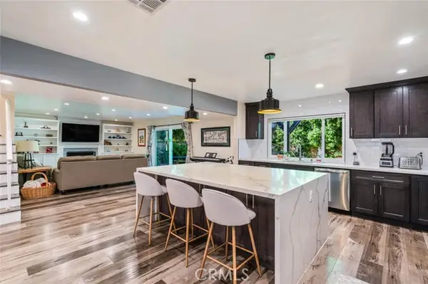 6321 Balcom Ave, Encino, CA 91316