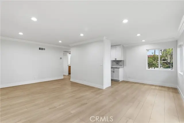 7439 Woodman Avenue  #54, Van Nuys, CA 91405 - #3