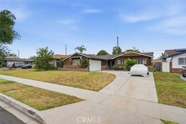19607 Bryant, Northridge, CA 91324 - #2
