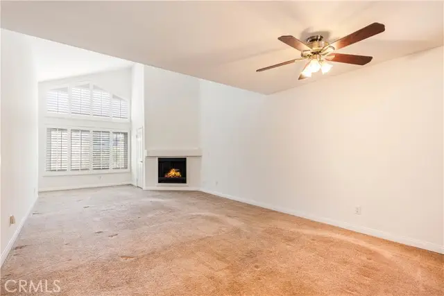 5530 Owensmouth Avenue  #324, Woodland Hills, CA 91367 - #2