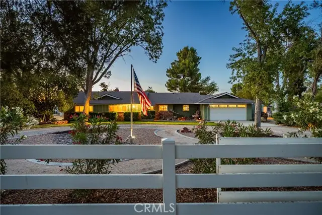 2555 Avenue M8, Palmdale, CA 93551 - #2