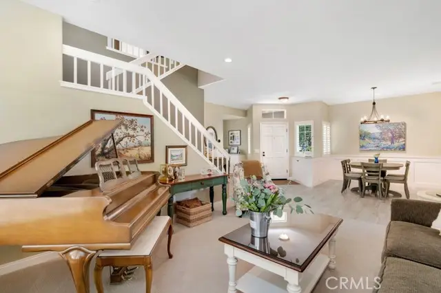 305 Saint Thomas, Oak Park, CA 91377 - #3