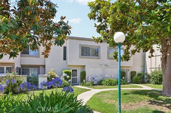 18530 Mayall Street  #D, Northridge, CA 91324
