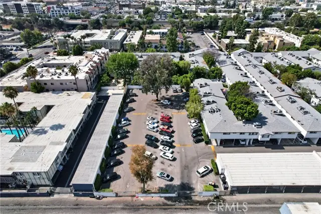 18547 Collins Street  #B23, Tarzana, CA 91356 - #3