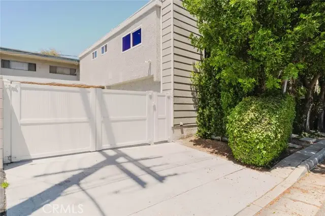 4405 Ventura Canyon Avenue, Sherman Oaks, CA 91423 - #1
