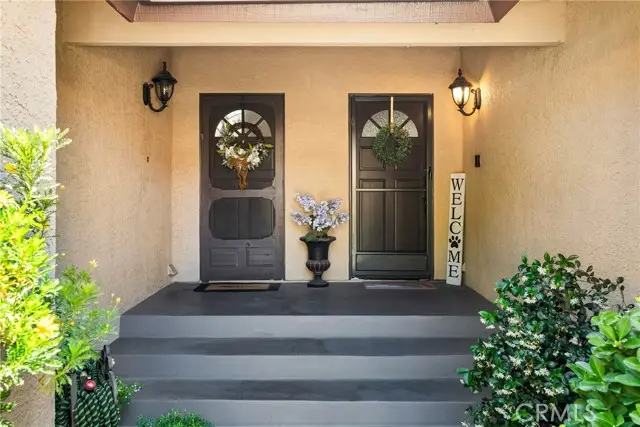 22914 Banyan Pl  #201, Saugus, CA 91390 - #2