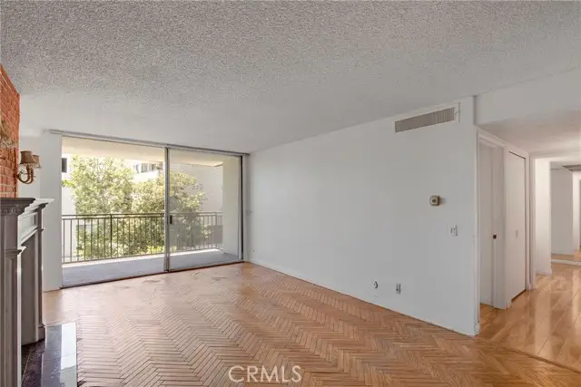 1340 Beverly Glen  #211, Los Angeles, CA 90024 - #3