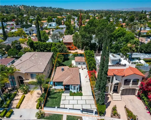 5143 Newcastle Avenue, Encino, CA 91316 - #2