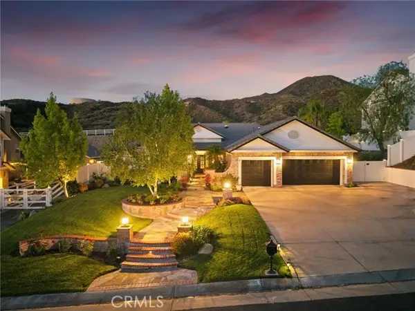 15263 Saddleback, Canyon Country, CA 91387