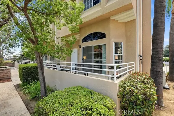 7109 Farralone  #117, Canoga Park, CA 91303