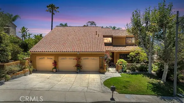 24508 Park Granada, Calabasas, CA 91302
