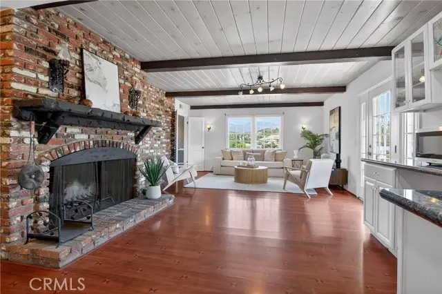 10538 Ormond, Sunland, CA 91040 - #2