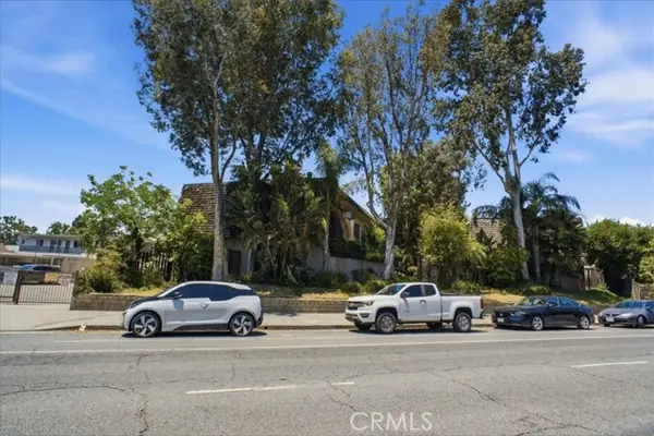 8641 Glenoaks Boulevard  #225, Sun Valley, CA 91352