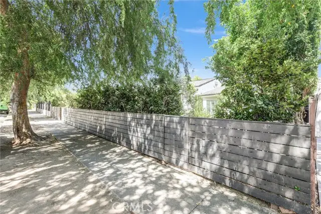 6512 Coldwater Canyon Avenue, North Hollywood, CA 91606 - #2