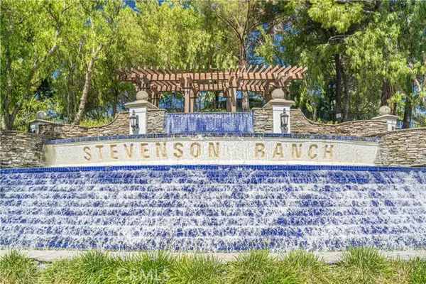 25708 Holiday Circle  #B, Stevenson Ranch, CA 91381