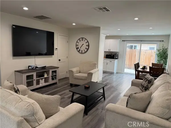 17111 Roscoe Boulevard  #15, Northridge, CA 91325