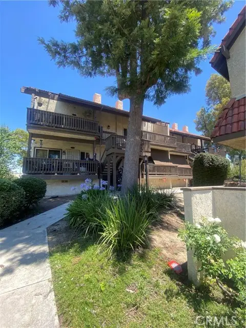 27661 Nugget  #6, Canyon Country, CA 91387