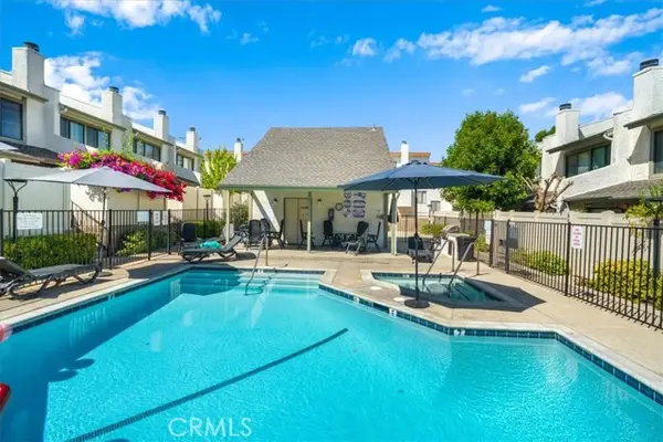 5249 Colodny  #8, Agoura Hills, CA 91301
