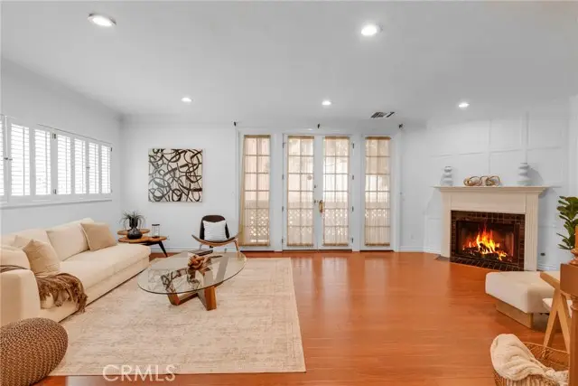 5834 Etiwanda Avenue  #7, Tarzana, CA 91356 - #3