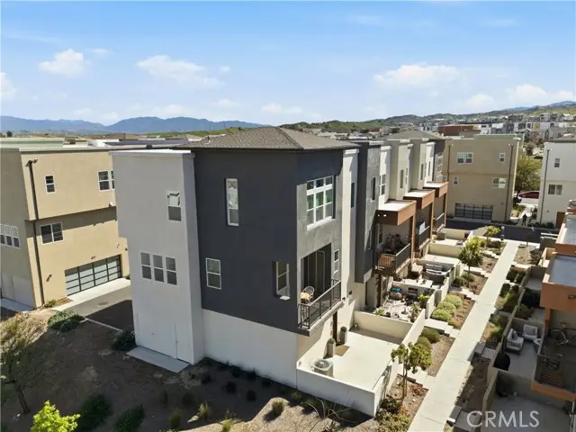 27013 Hummingbird Lane, Valencia, CA 91381 - #3