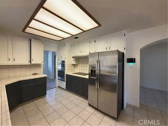 3305 Mission Hills Court, Bakersfield, CA 93306 - #3