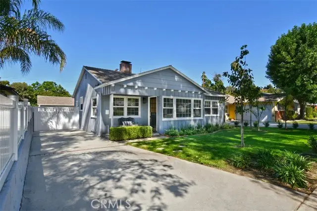22025 De La Osa, Woodland Hills, CA 91364 - #2