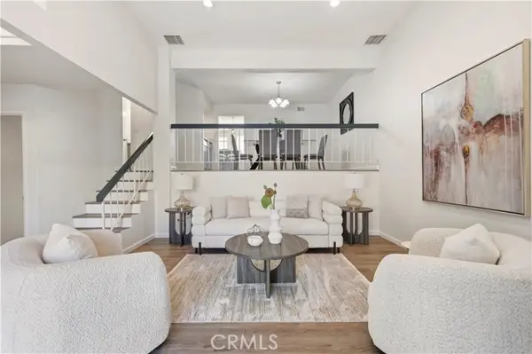 5800 Owensmouth Avenue  #14, Woodland Hills, CA 91367