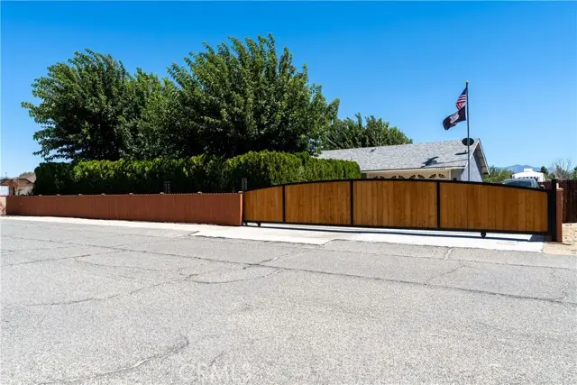 17164 Schollview, Palmdale, CA 93591 - #2
