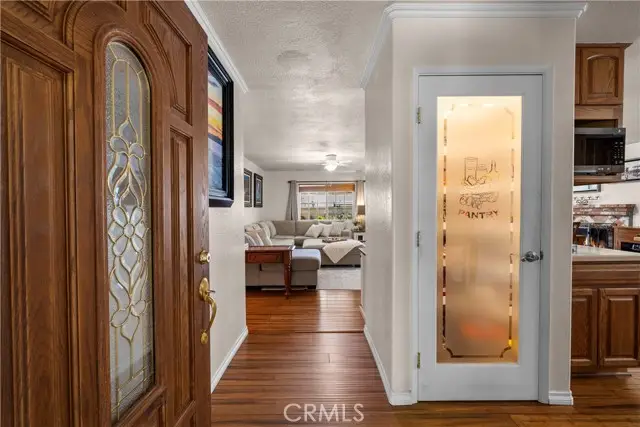 25074 Kerry Robin, Newhall, CA 91321 - #2