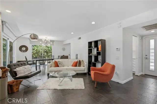 7815 Faust, West Hills, CA 91304 - #2