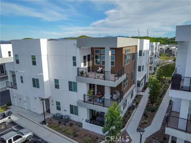 27227 Diamond Peak Lane  #302, Valencia, CA 91381 - #1