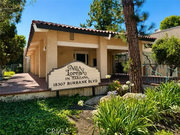 18307 Burbank, Tarzana, CA 91356