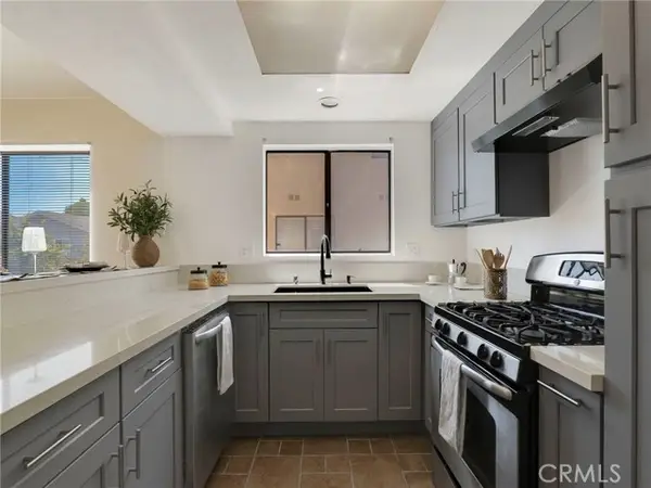 18954 Sherman Way  #9, Reseda, CA 91335