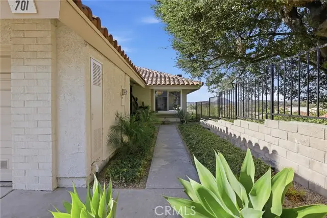 701 Blue Oak Avenue, Newbury Park, CA 91320 - #2