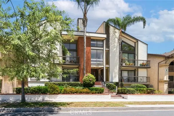 14159 Riverside Drive  #103, Sherman Oaks, CA 91423
