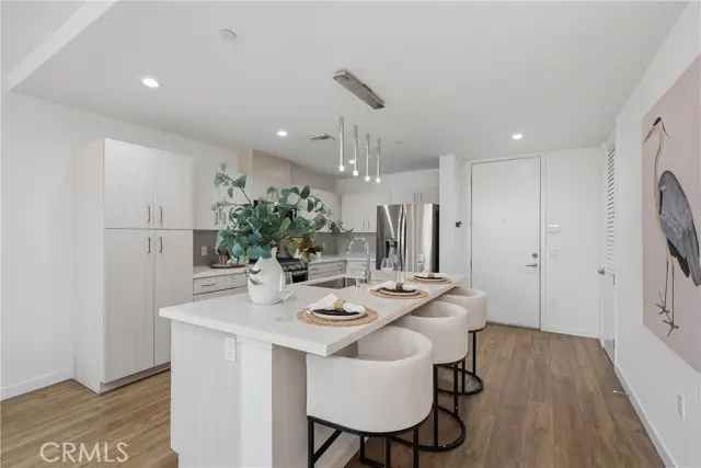 4140 Glencoe Avenue  #202, Marina Del Rey, CA 90292 - #3