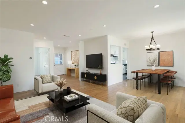 20743 Cantara Street, Winnetka, CA 91306 - #3