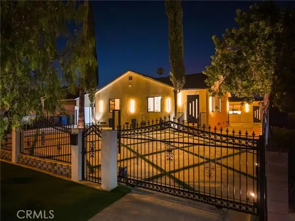 7660 Radford Avenue, North Hollywood, CA 91605