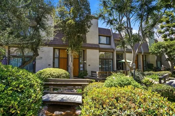 9000 Vanalden Avenue  #144, Northridge, CA 91324