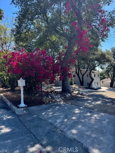 3130 Mount Curve, Altadena, CA 91001
